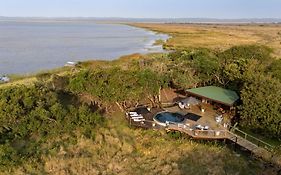 Makakatana Bay Lodge